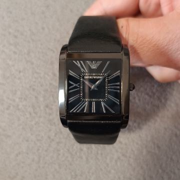 Prodajem sat EMPORIO ARMANI