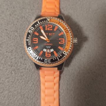 Prodajem sat Jet Set