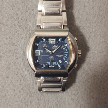 Prodajem sat Q&Q kronograf