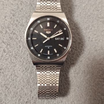 Prodajem sat Seiko 5 automatik