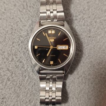 Prodajem sat Seiko 5 automatik