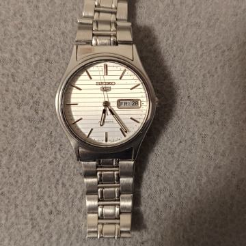 Prodajem Seiko 5 automatik