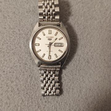 Prodajem Seiko 5 automatik