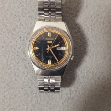 Prodajem Seiko 5 automatik
