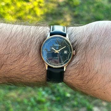 Na prodaju Slava s crnim brojcanikom sa zanimljivim uzorkom na brojcan