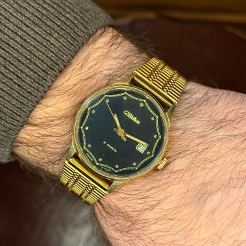 Na prodaju Slava s crnim brojcanikom sa zanimljivim uzorkom na brojcan