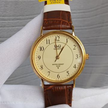 Q&Q KLASIČAN MUŠKI RUČNI SAT NOV U KUTIJI!