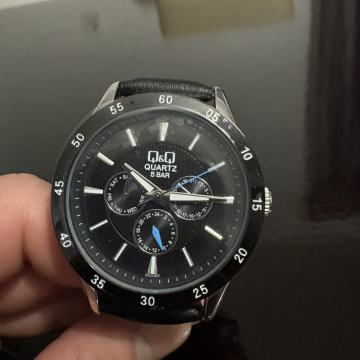 Q&Q Muški Sat CE02J522Y