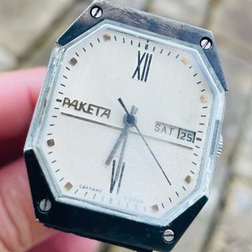 Raketa oktagon