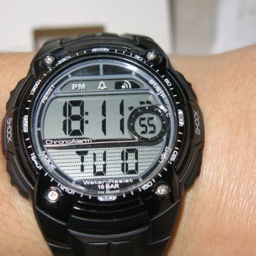 RENKFORCE njemački digitalni sat - NOVO