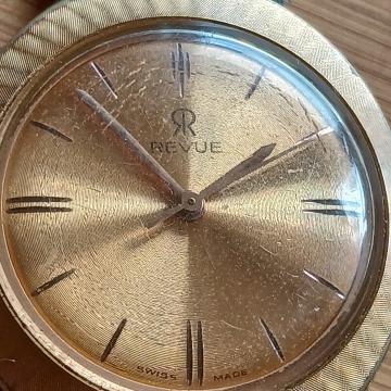 Revue vintage muški sat