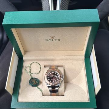 Rolex Yacht-Master 40 Oyster, 40 mm, čelik Oystersteel i Everose zlato