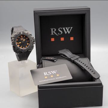 RSW Diving tool nenošen sat