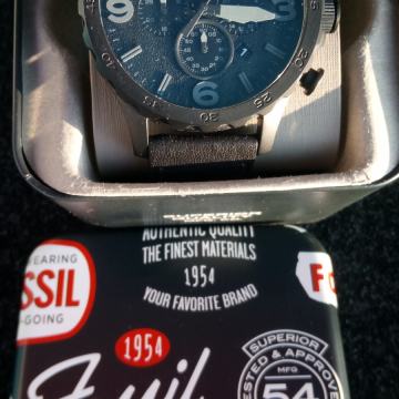 Ručni muški sat FOSSIL JR1354 kratko rabljen, KAO NOV, plaćen 182€