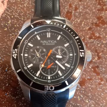 ručni sat Nautica