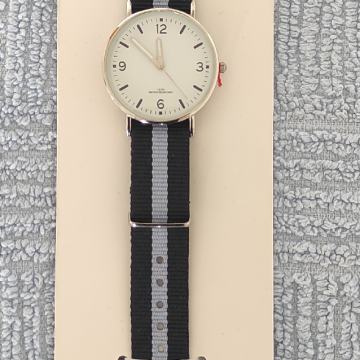 Ručni sat ***NIJE KORIŠTENO***