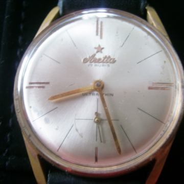 Ručni sat Aretta