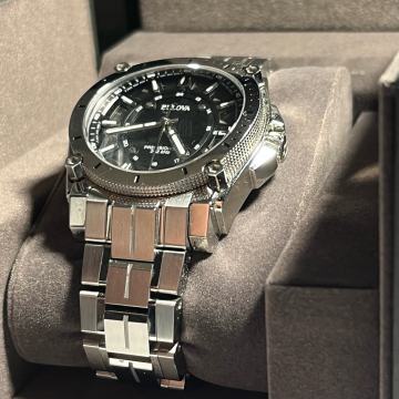 Sat Bulova Precisionist 96B417 račun i garancija (kao nov)