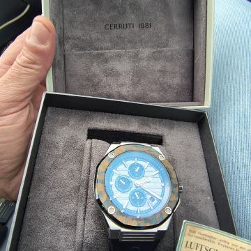 Cerruti 1881 ,novi