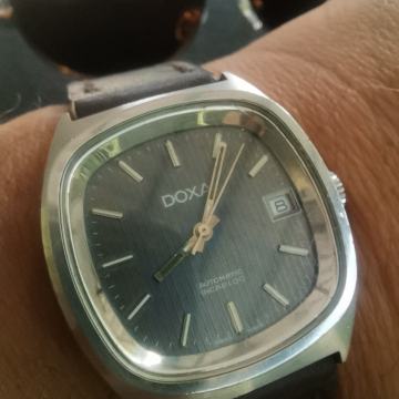 sat Doxa automatic
