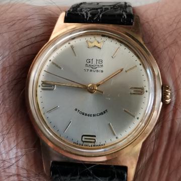 SAT GLASHUTTE GUB 17 RUBIS-MINT STANJE