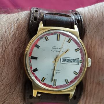 SAT "JUWEL" /JUNGHANS AG,-GERMANY/ AUTOMATIC-30 JEWELS