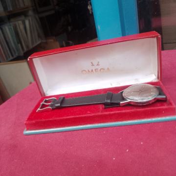 Sat ,nagrada 1954-1964,omega ,sa kutijom,čelično kučište