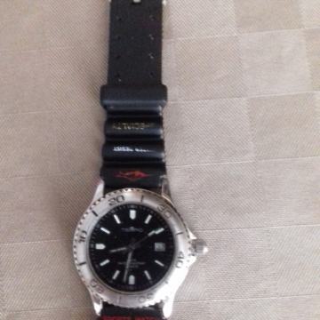 Sat ručni TEMPIC 21-Njemačka,ispravan i točan sa novim baterijam  !