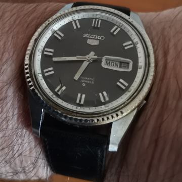 SAT "SEIKO" 6119-8200 JAPAN-OVERSIZED