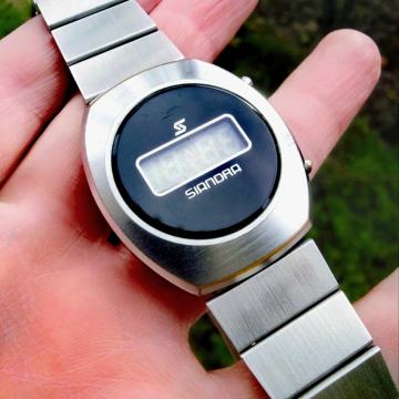 Sat SIANDRA vintage LCD