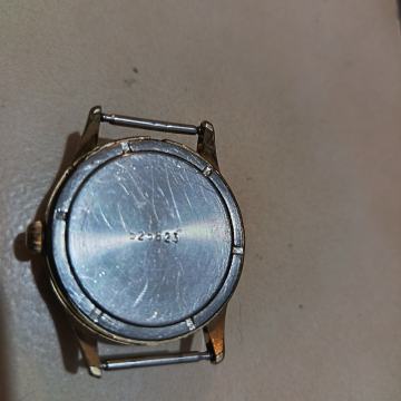 Sat iz SSSR, pozlacen, mislim da je marke Slava