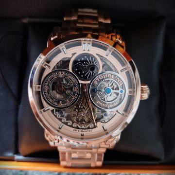 sat STUHRLING ORIGINAL LEGACY AUTOMATIC nov povoljno