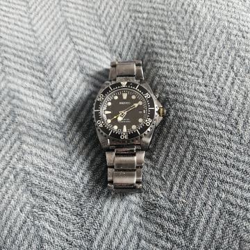 Sat u super stanju.ronilacki