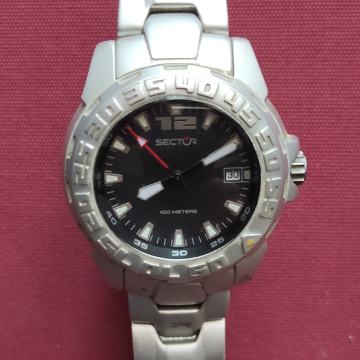 SECTOR Quartz Aluminium sat