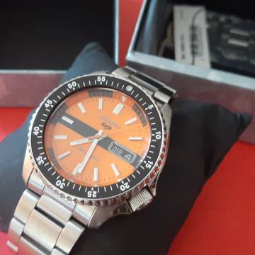 Seiko 5 automatic