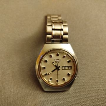 Seiko 5 automatic