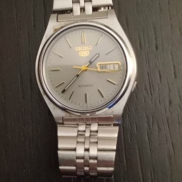 SEIKO 5 - AUTOMATIC