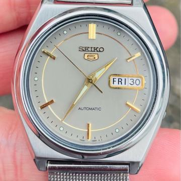 Seiko 5 - servisiran