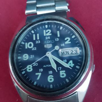 SEIKO  5 ,automatic , dupli cifer