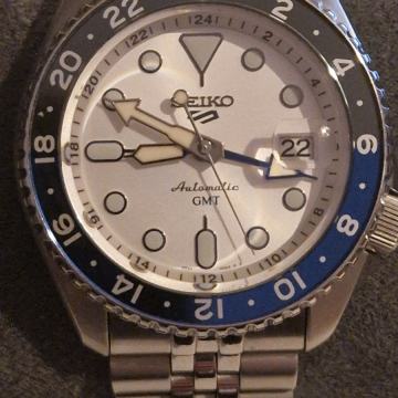 Seiko 5 Sport GMT