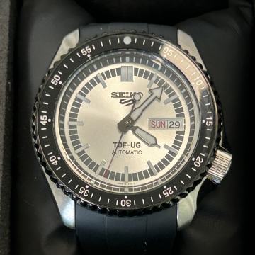 SEIKO 5 Sport LIMITED EDITION Muški sat