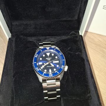 SEIKO 5 SPORTS SAT