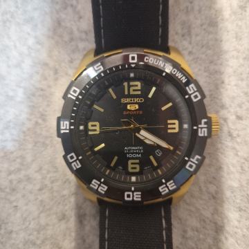 Seiko 5 Sports