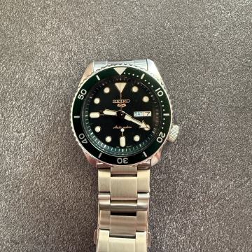 Seiko 5 Sports