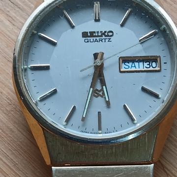 Seiko quartz muski sat