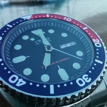 seiko scuba diver 200m