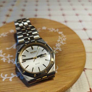 Seiko sq100