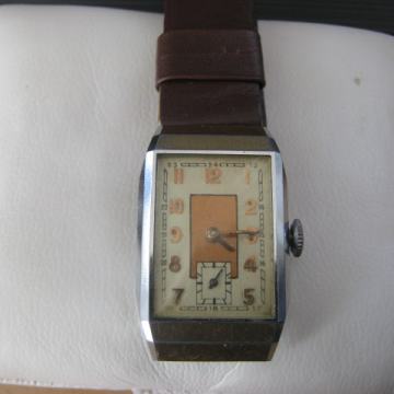 KOLEKCIONAR-STARI SAT NO NAME IZ ART DECO PERIODA