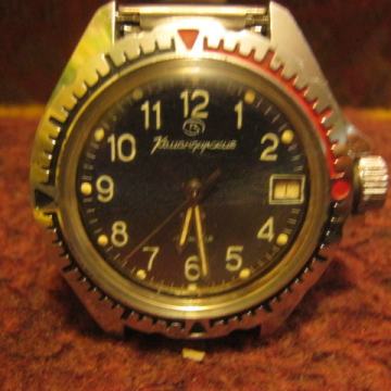 KOLEKCIONAR-"KOMANDIRSKIE"-SSSR,vojni navijač,datumar