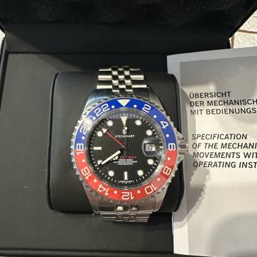 Steinhart Ocean One GMT Ceramic 2